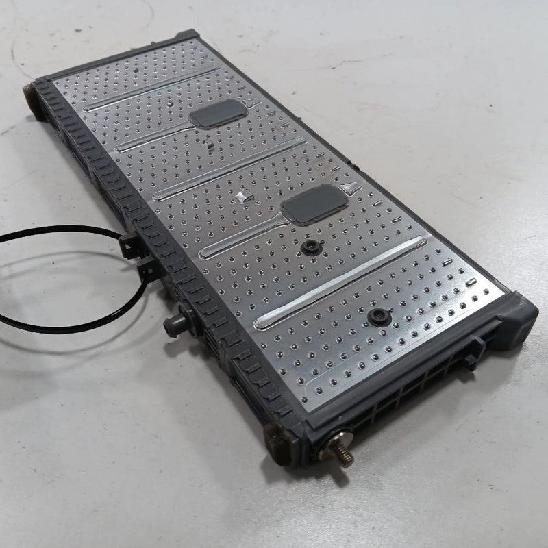 G951052031 Hybrid Battery Single Cell VIN B3 7th and 8th Digit 12-17 Toyota Prius C