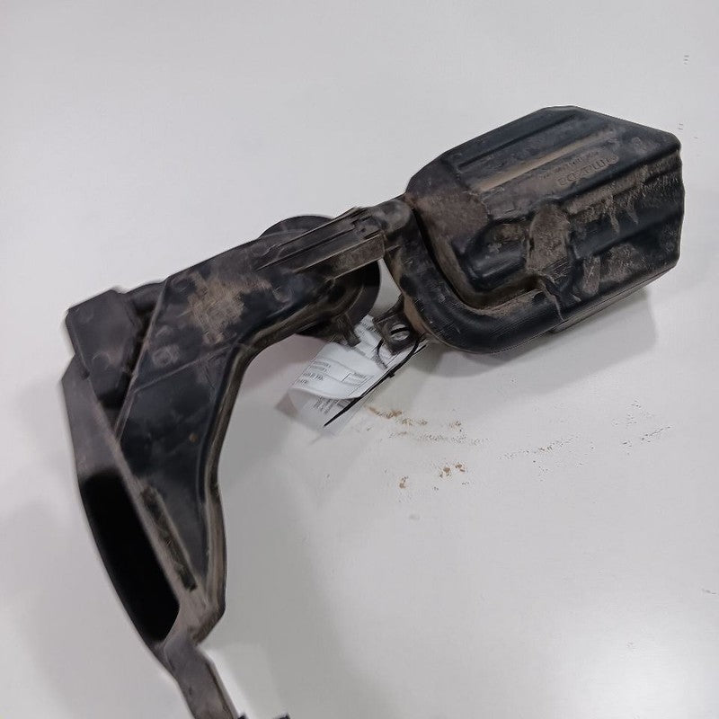 Toyota Yaris 1.5 Air Cleaner Intake Dam 2020 2019 2018 2017 2016