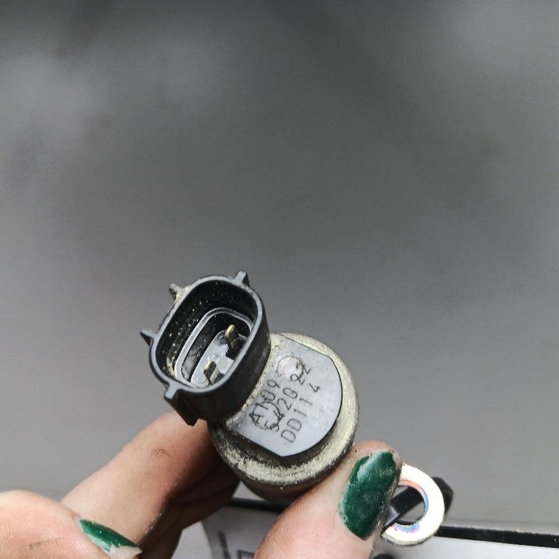 Outlander Sport Variable Timing Gear Oil Control Valve Cylinder Head  2019 2020