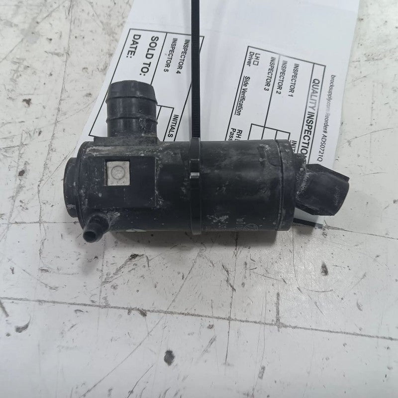 Hyundai Elantra Windshield Washer Wash Fluid Reservoir Motor Pump Electric 2017