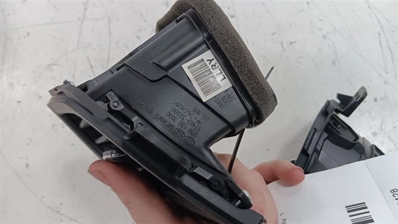 Hyundai Elantra Dash Air Vent Center Middle 2011 2012 2013 2014 2015 2016