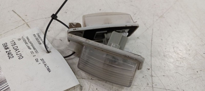 Nissan Altima License Plate Light Lamp 2010 2009 2008 2007