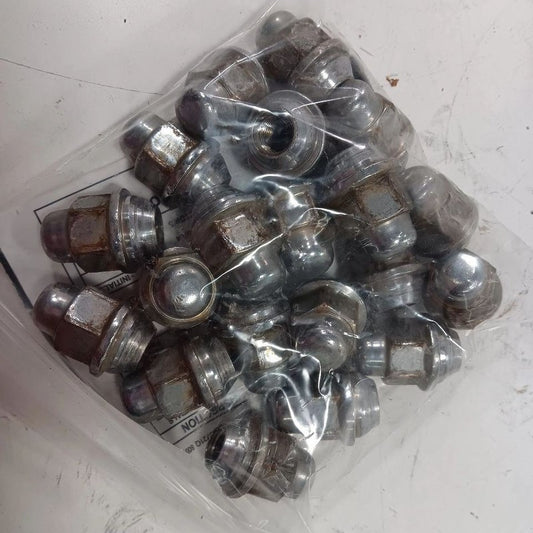 Hyundai Elantra Lug Nut Set  2017 2016 2015 2014 2013
