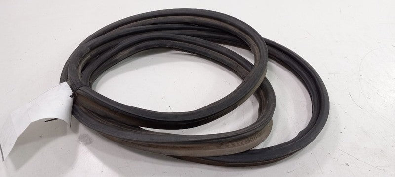 Does Not Apply Dodge Dart Trunk Lid Hatch Door Rear Back Rubber Seal 2013 2014 2015 2016