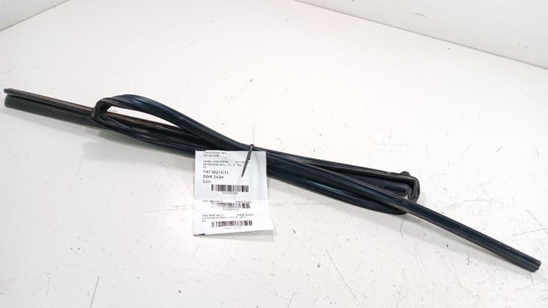 Mazda 3 Door Glass Window Seal Rubber Left Rear Back 2010 2011 2012 2013