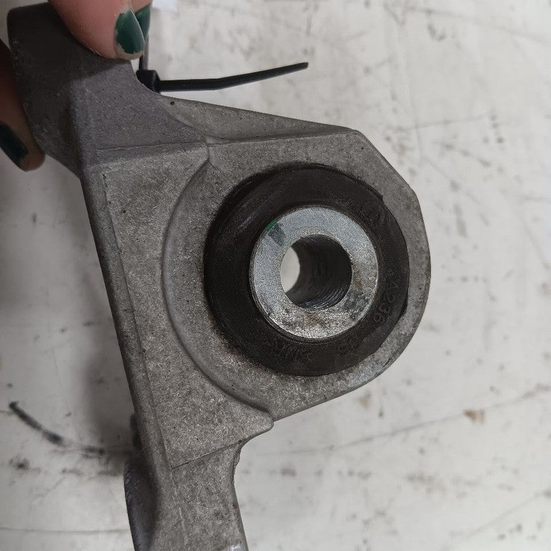 Jeep Renegade 2.4 Engine Motor Mount Support Bracket  2021 2020 2019