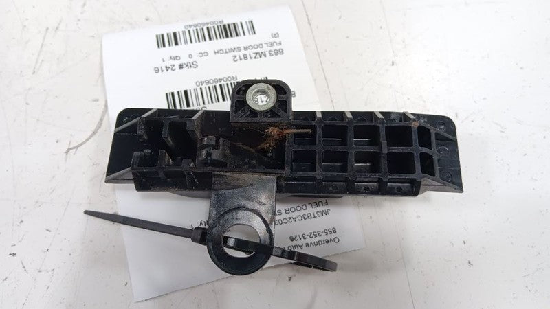 Mazda CX-9 Fuel Door Switch Gas Cap Cover Lid Release Button Control 2012 2011