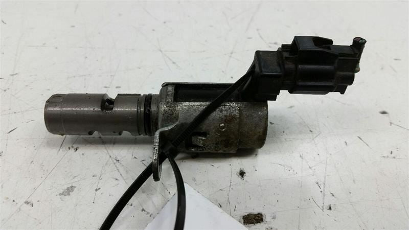 Ford Fiesta Variable Timing Gear Oil Control Valve Solenoid Cylinder Head 2013