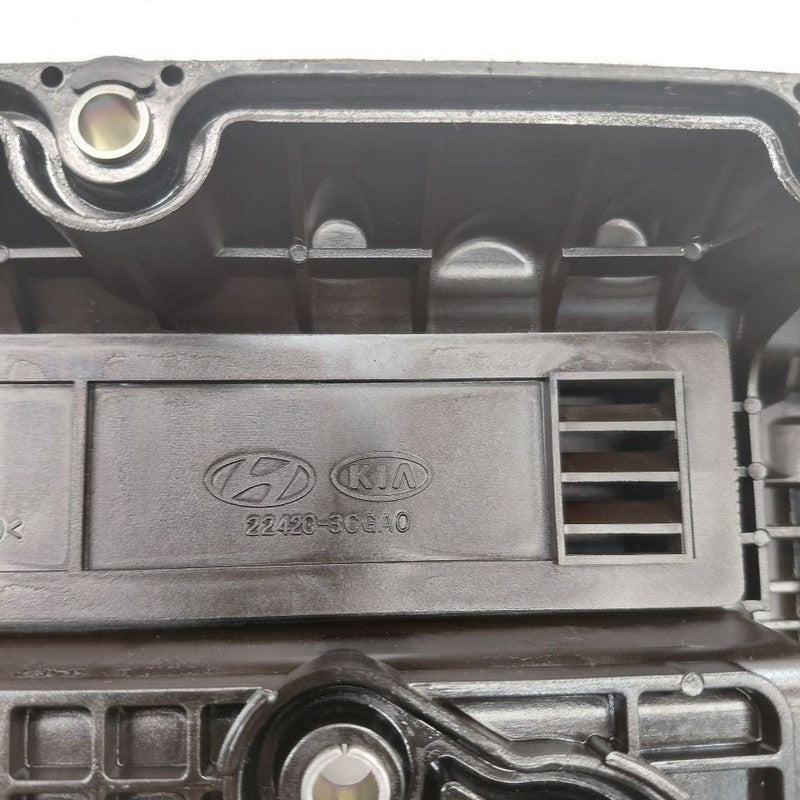 Kia Sorento Right Rear Engine Cylinder Head Valve Cover 3.3 2018 2017