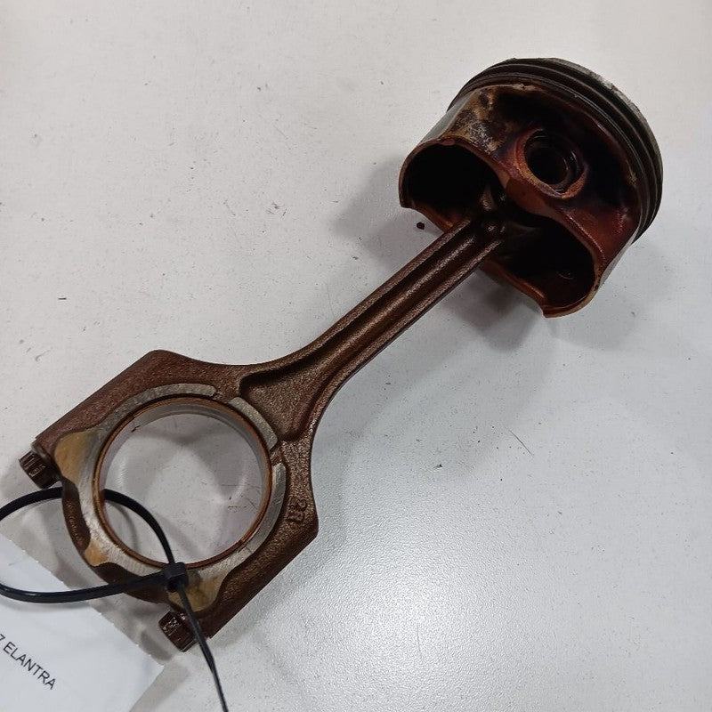 Hyundai Elantra Single Piston With Connecting Rod   2.0 2017 2018 2019 2020