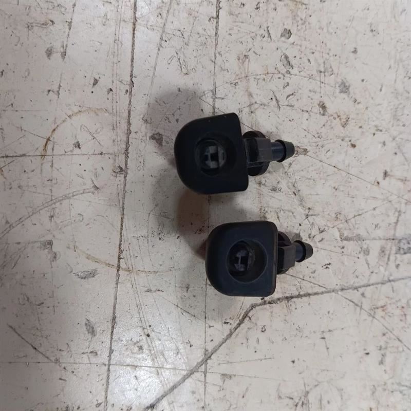 Mazda CX-3 Windshield Wiper Washer Fluid Hood Sprayer Nozzles 2016 2017 2018