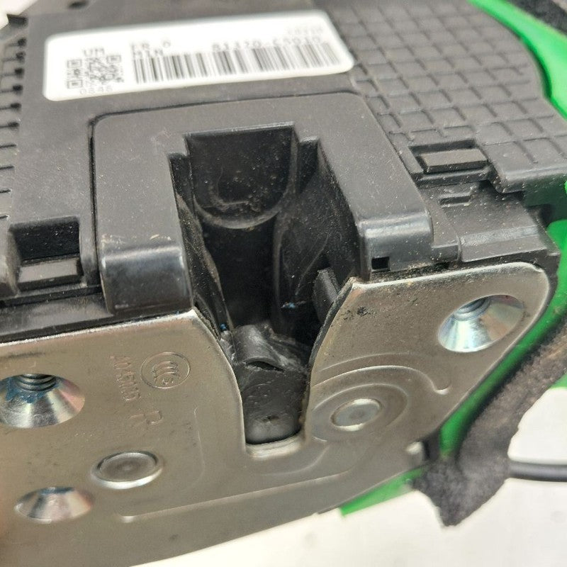Kia Sorento Door Latch Lock Right Passenger Front 2018 2017 2016
