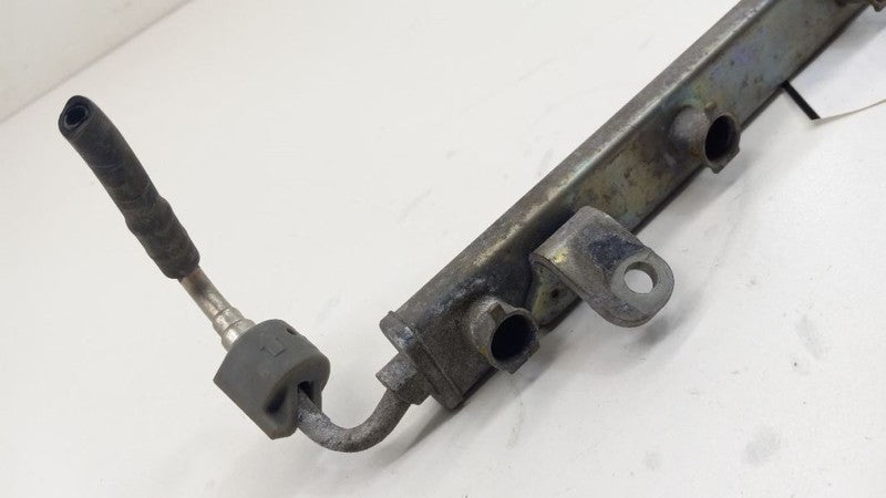 Nissan Versa Fuel Rail Injection Injector Mount Bar 2008 2009 2010 2011 2012