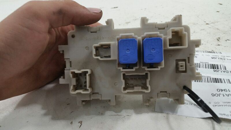 2006 NISSAN ALTIMA Cabin Fuse Box Interior Inner Under Dash 2002 2003 2004 2005