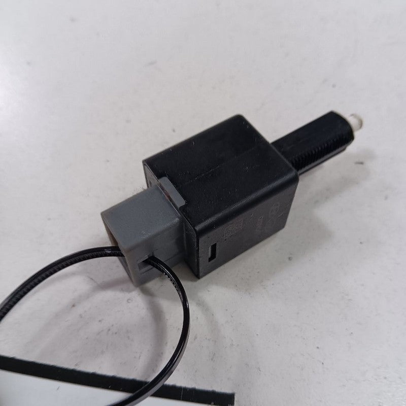 Hyundai Elantra Brake Pedal Switch 2017 2018 2019 2020