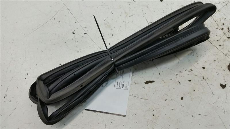 Honda Accord On Door Seal Rubber Gasket Right Passenger Front 2008 200