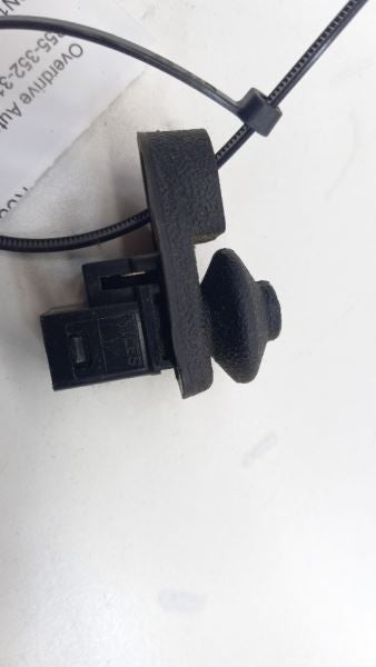 Nissan Sentra Door Ajar Switch Door Open Dome Light Switch 2006 2005 2004 2003 2