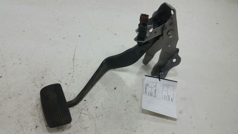 2002 INFINITI I35 Brake Pedal 2003 2004