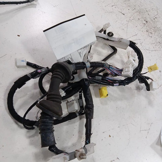 Toyota Prius C Door Harness Wire Wiring Right Passenger Front  2017 2016 2015