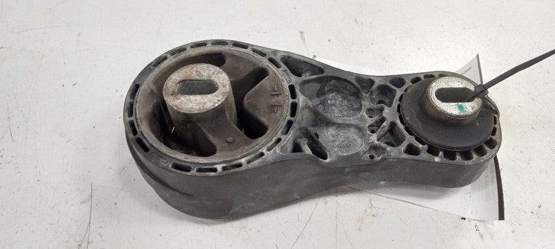 Does Not Apply GMC Acadia Engine Motor Mount Right Passenger 2009 2010 2011 2012