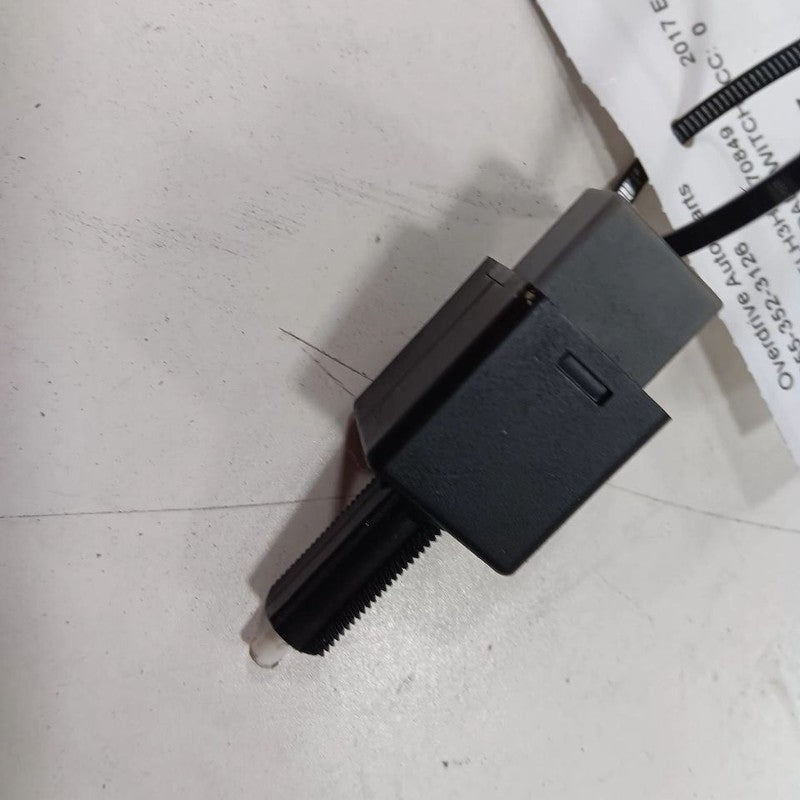 Hyundai Elantra Brake Pedal Switch 2017 2016 2015 2014 2013