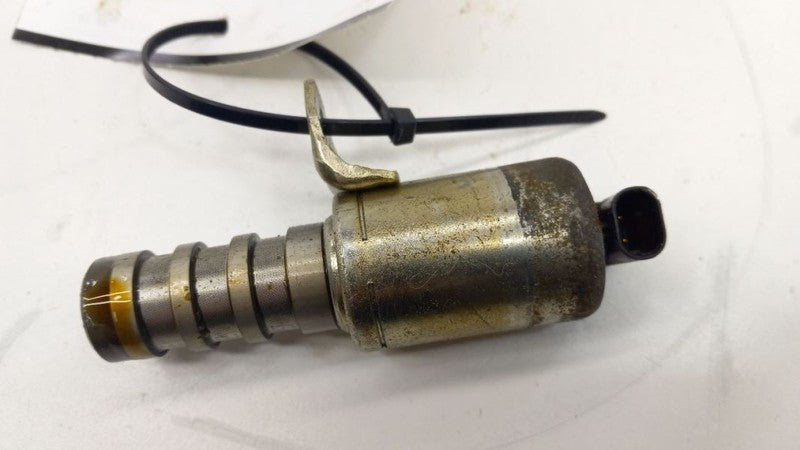 Ford Fusion  Variable Timing Gear Oil Control Valve Solenoid Cylinder Head 2014