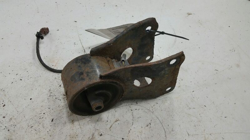 2002 INFINITI I35 Engine Motor Mount 2003 2004