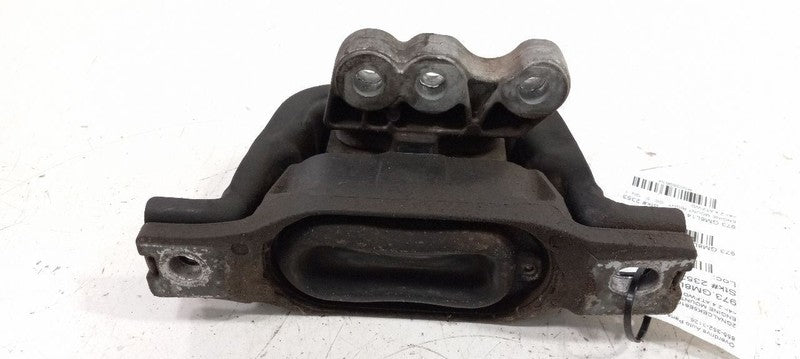 Does Not Apply Chevy Equinox Engine Motor Mount Right Passenger 2015 2014 2013 2012