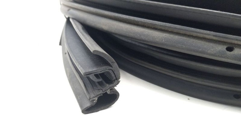 Elantra On Body Door Jamb Seal Rear Left Back 2009 2010 2011 2012