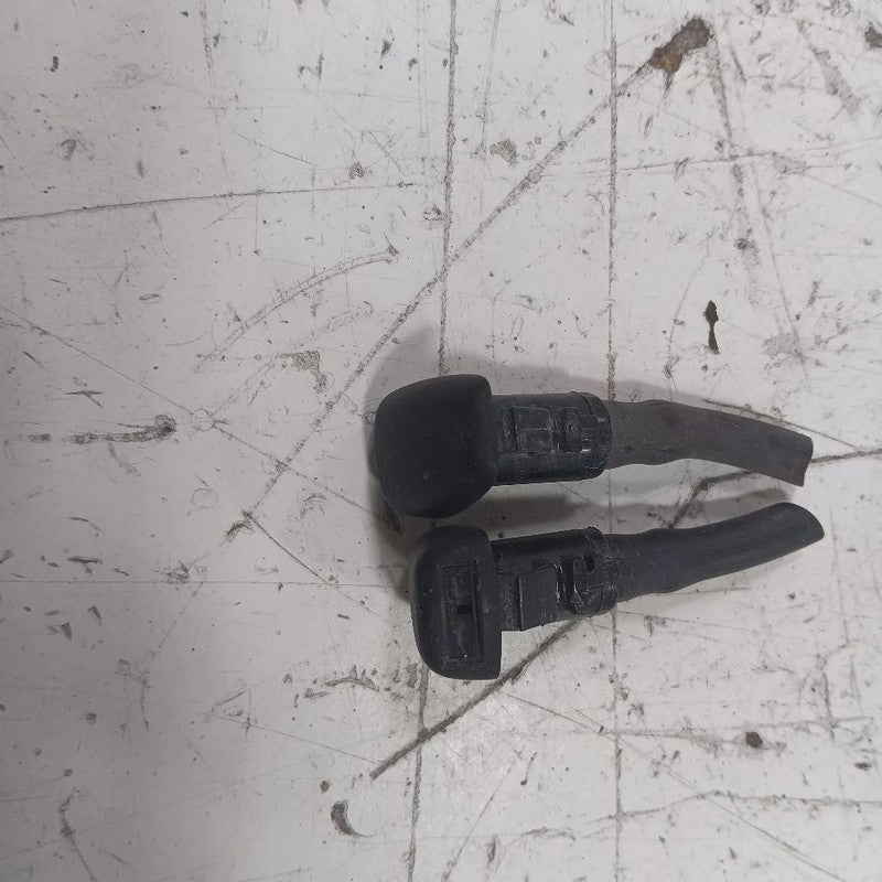 Hyundai Elantra Windshield Wiper Washer Fluid Hood Sprayer Nozzles  2017 2018 20