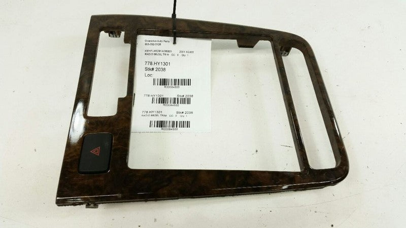 2001 Hyundai XG300 Radio Bezel Trim Dash Surround 2002 2003 2004 2005