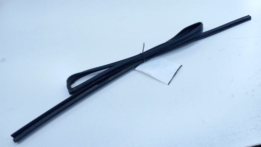 Nissan Versa Door Glass Window Seal Rubber Left Rear Back 2008 2009 2010 2011 12