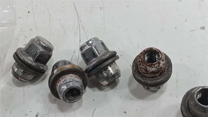 Infiniti G37 Lug Nut Set 2011 2012 2013