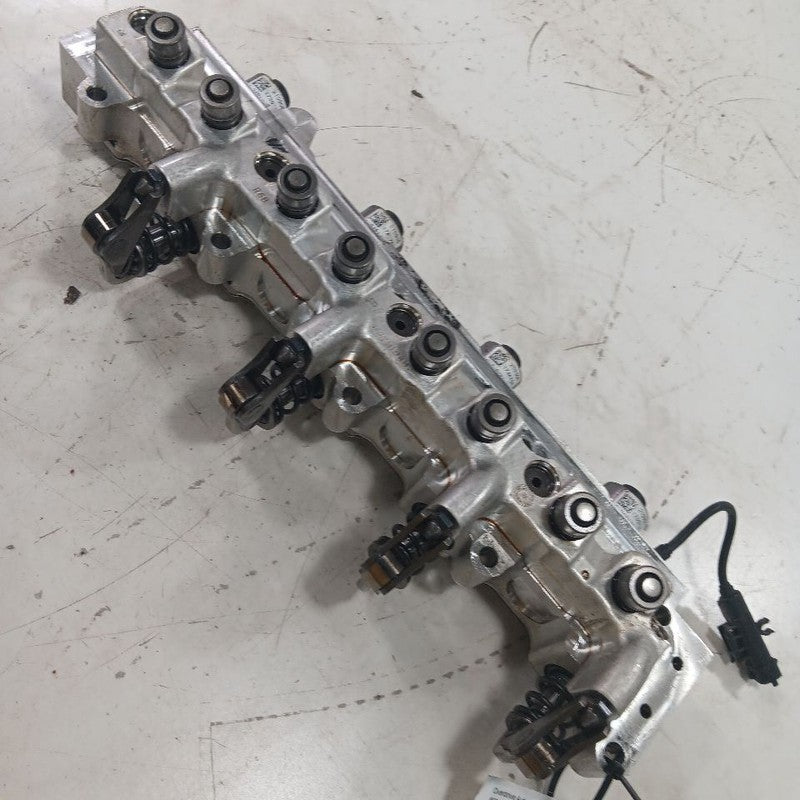 Jeep Renegade Variable Timing Gear Oil Control Valve Solenoid Cylinder Head 2021
