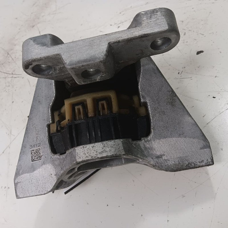 Chevy Trailblazer Engine Motor Mount Right Passenger 2021 2022 2023 2024 2025