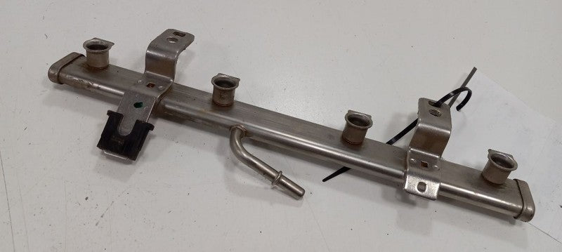 Does Not Apply Dodge Dart Fuel Rail Injection Injector Mount Bar 2013 2014 2015 2016