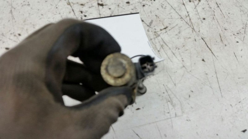 Nissan Maxima Variable Timing Gear Oil Control Valve Solenoid Cylinder Head 2006