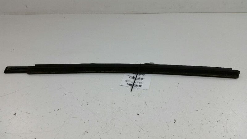 2006 Ford Fusion Door Glass Window Weather Strip Trim Front Right Passenger 2007