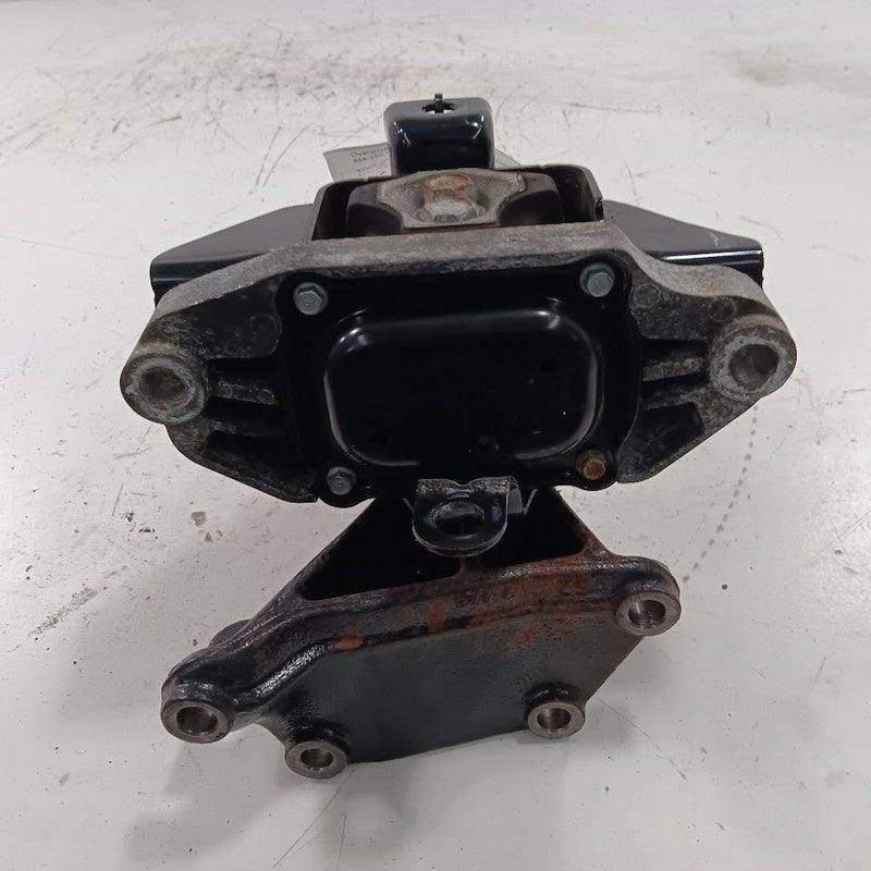 Kia Optima Engine Motor Mount Left Driver  2020 2019 2018 2017