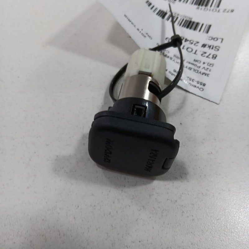 Toyota Yaris 12V Power Port Socket  2020 2019 2018 2017 2016