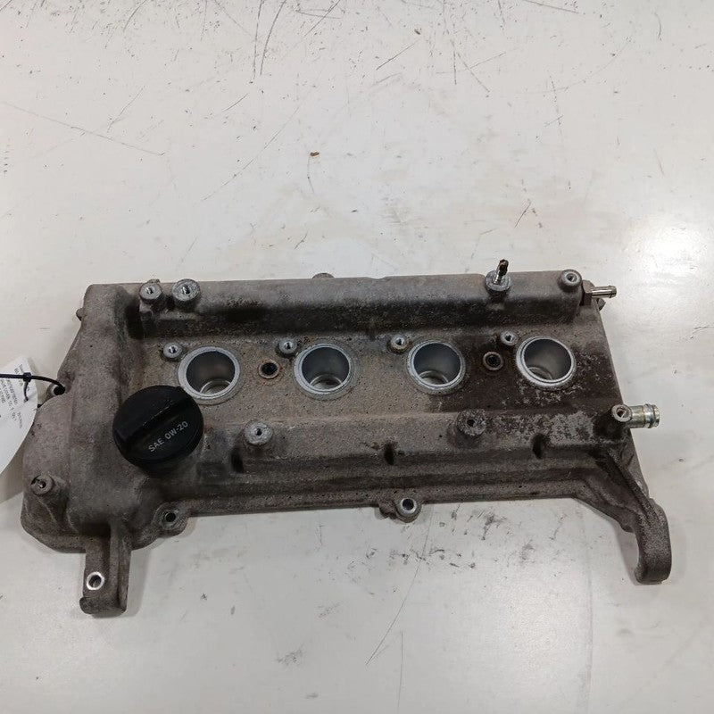 Toyota Prius C Engine Cylinder Head Valve Cover  2017 2016 2015 2014 2013