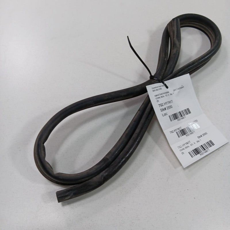Hyundai Accent Cowl Vent Panel Hood Rubber Seal  2017 2016 2015 2014 2013 2012