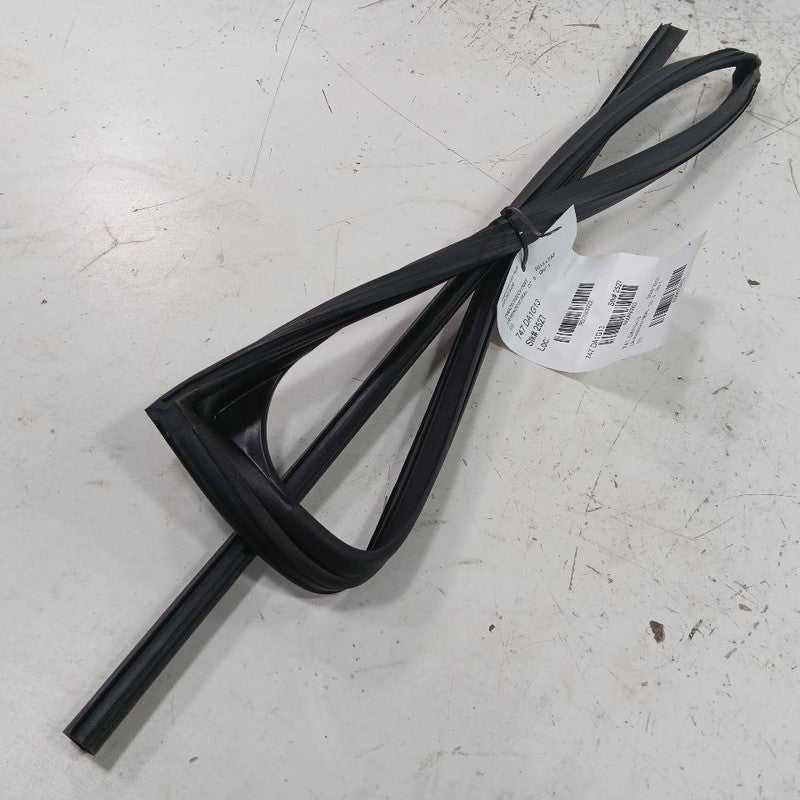 Nissan LEAF Door Glass Window Seal Rubber Left Driver Rear Back 2013 2014 2015