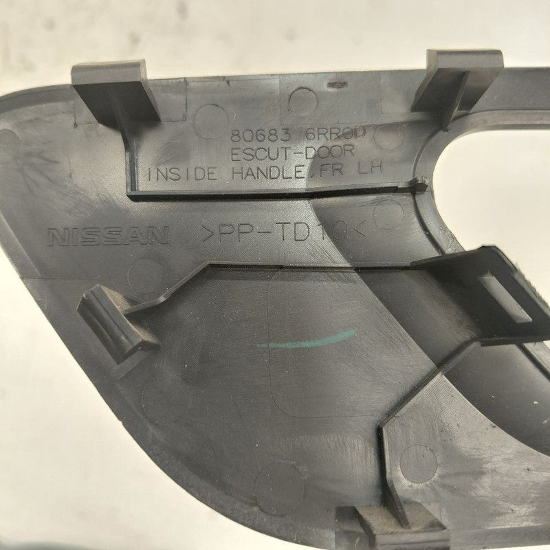 Nissan Rogue Interior Door Handle Bezel Trim Left Driver Side Front 20