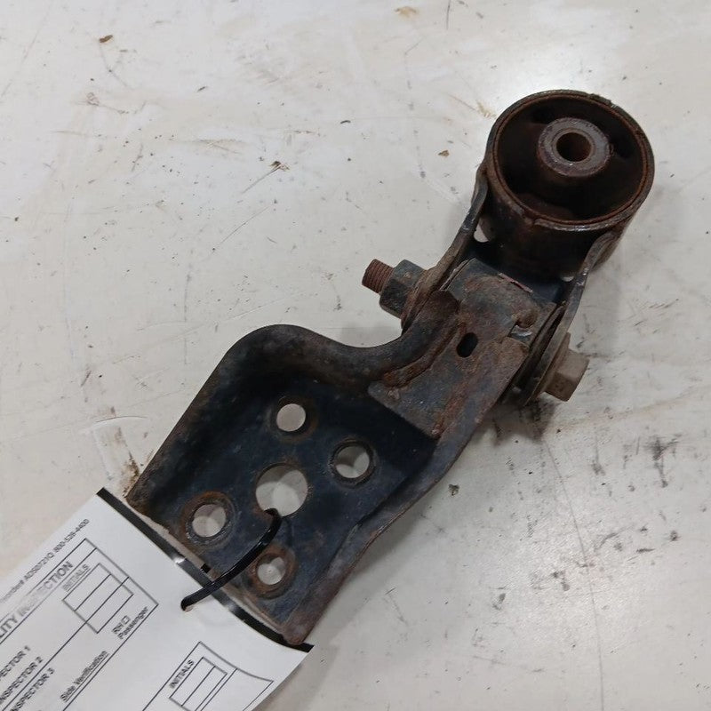 Toyota Prius C Engine Motor Mount Rear Back 2017 2016 2015 2014 2013