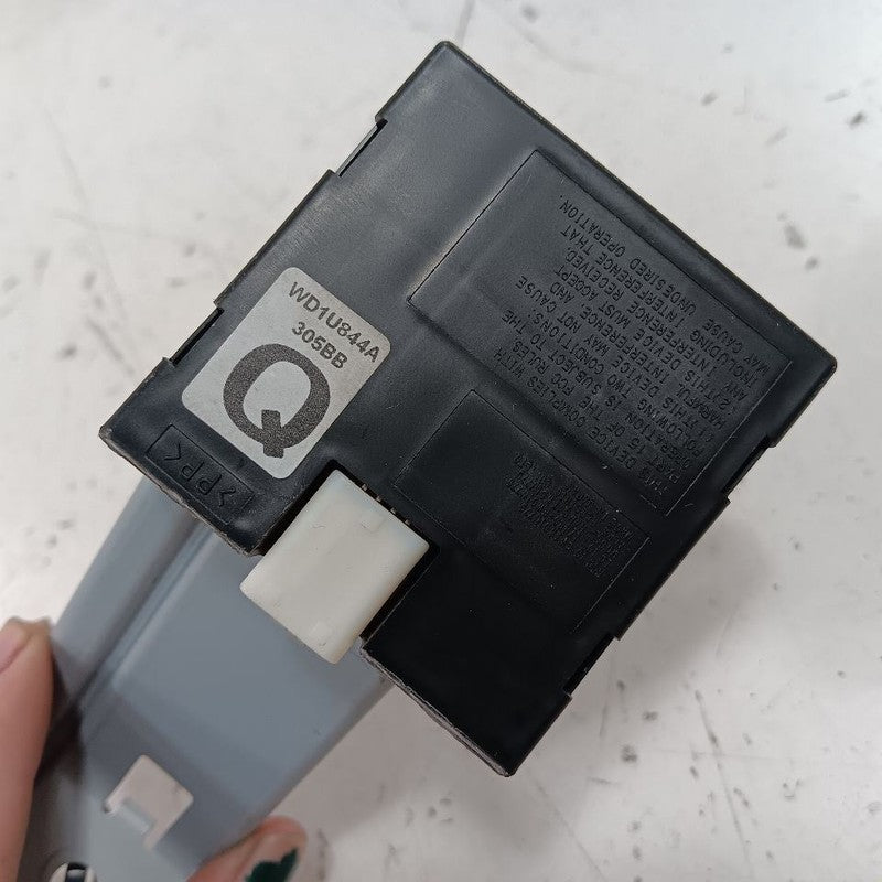 Theft-locking Keyless Entry Control Module Fits 13-17 Nissan LEAF