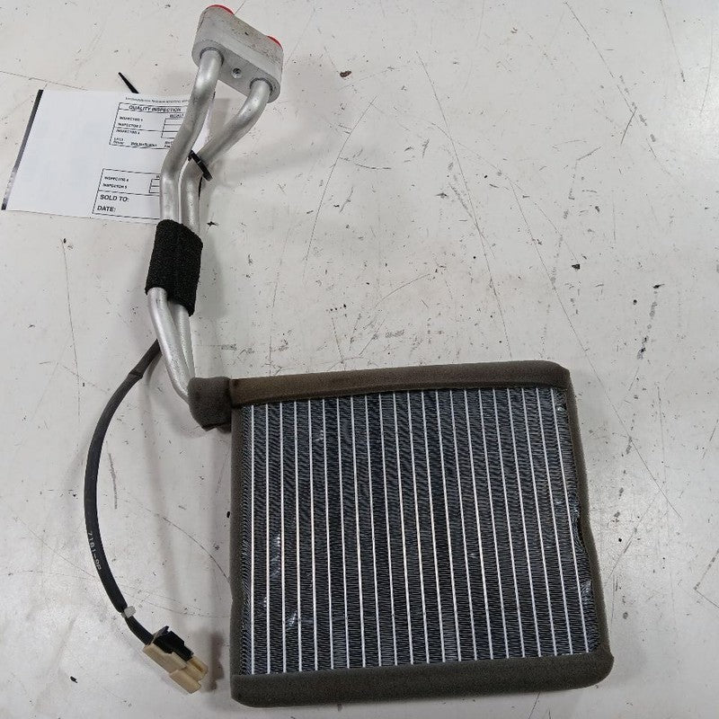 Air Conditioning AC Evaporator Fits 13-21 Nissan LEAF