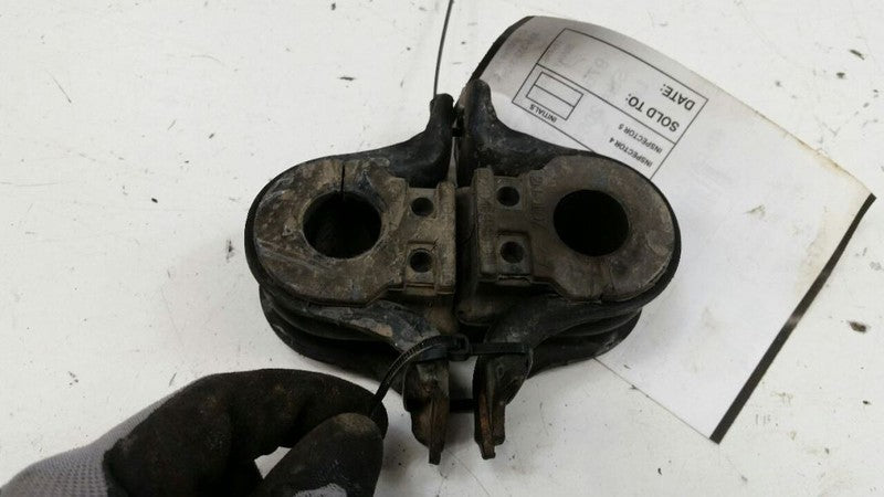 Nissan Altima Sway Bar Bushing Mounting Bracket 2013 2014 2015 2016 2017 OEM