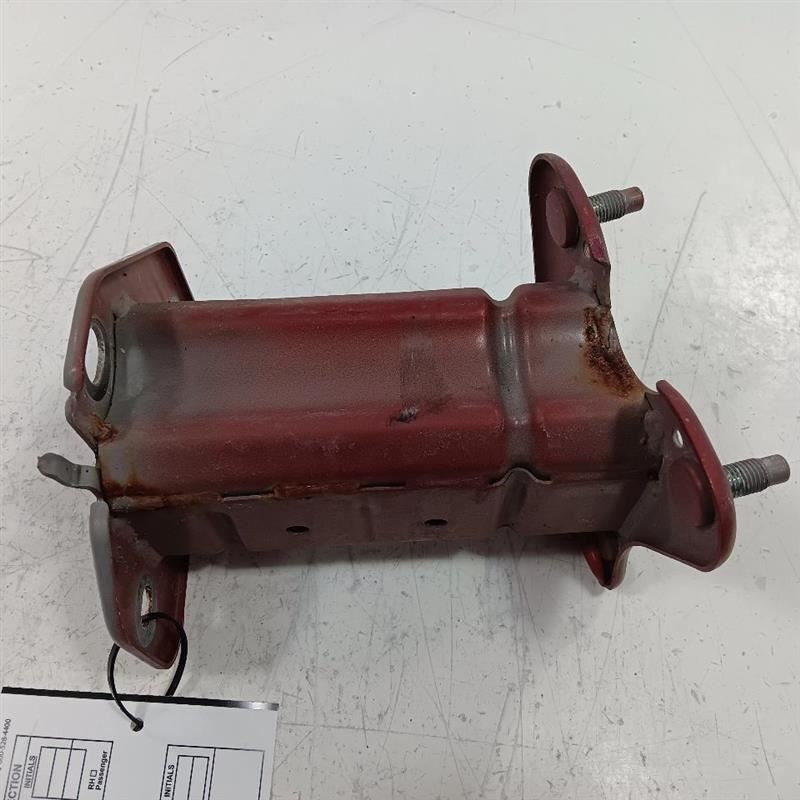 Nissan Rogue Left Rear Bumper Mount Bracket2014 2015 2016 2017 2018 2019