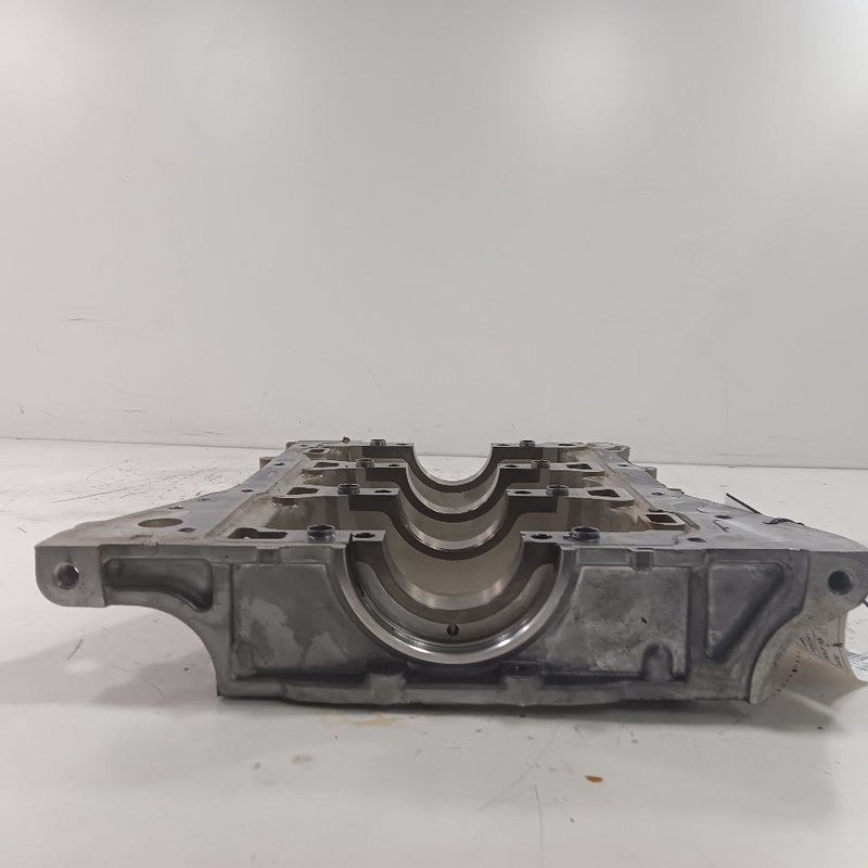 INFINITI QX50 Engine Block Crankshaft Main Cap 2017 2016 2015 2014